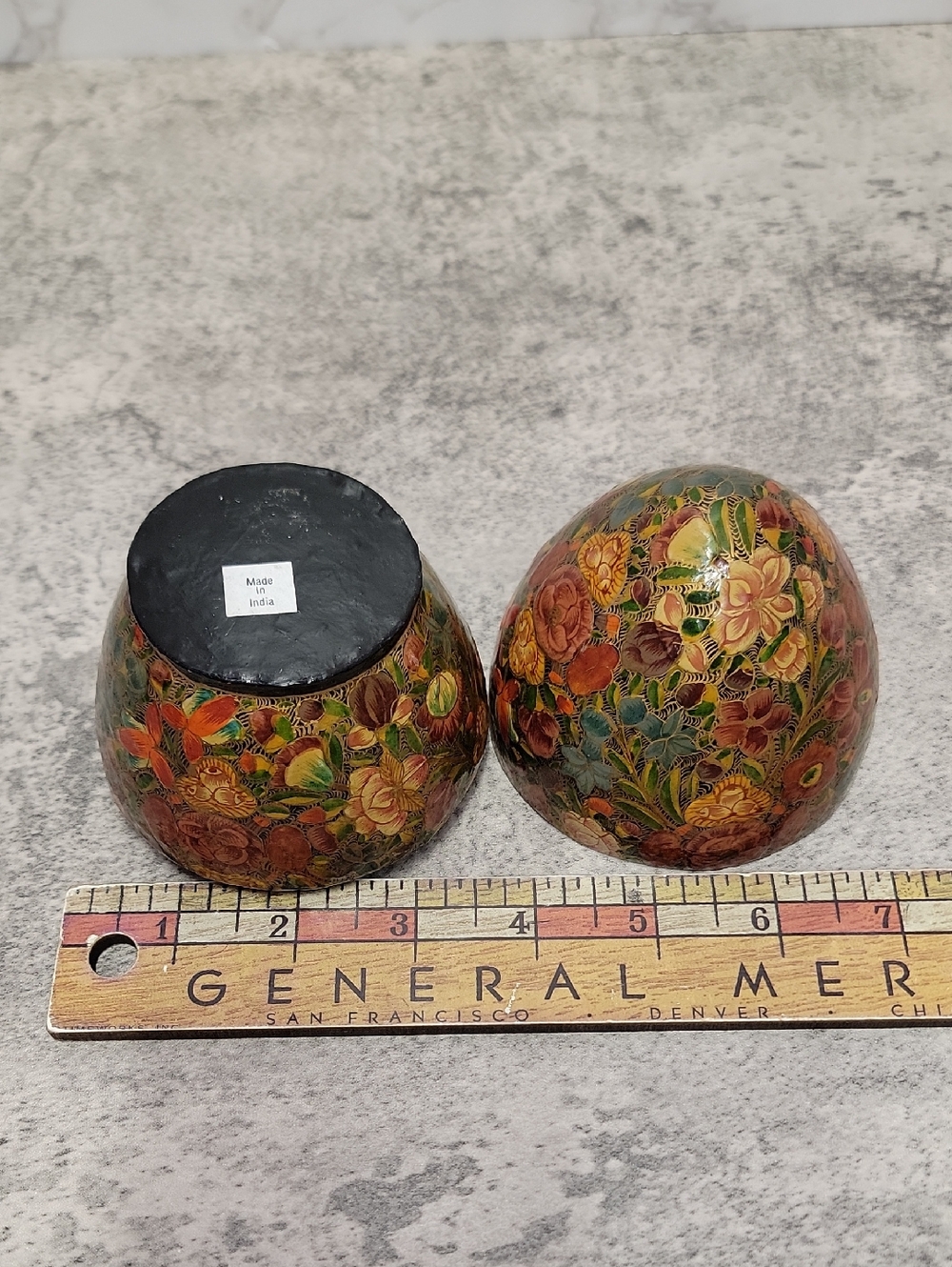 vintage large lacquer egg shaped box - Picture 9 of 10